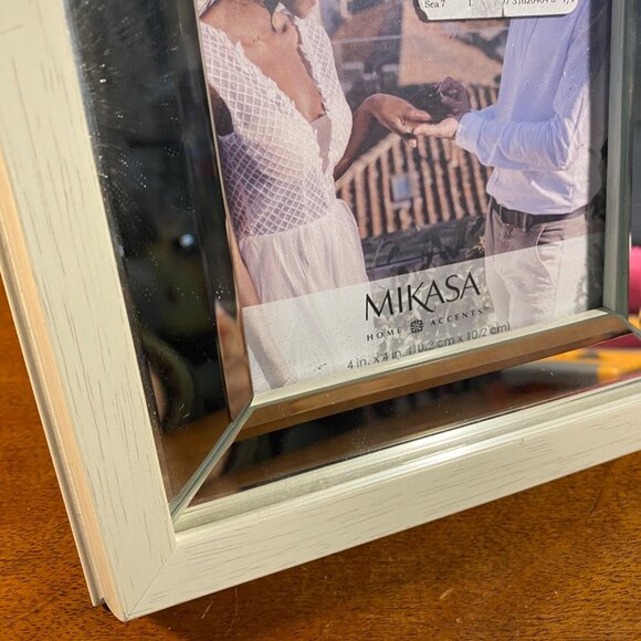 Mikasa 4x4" White Wood & Mirrored Glass Picture Frame Home Accents - Picture 4 of 8